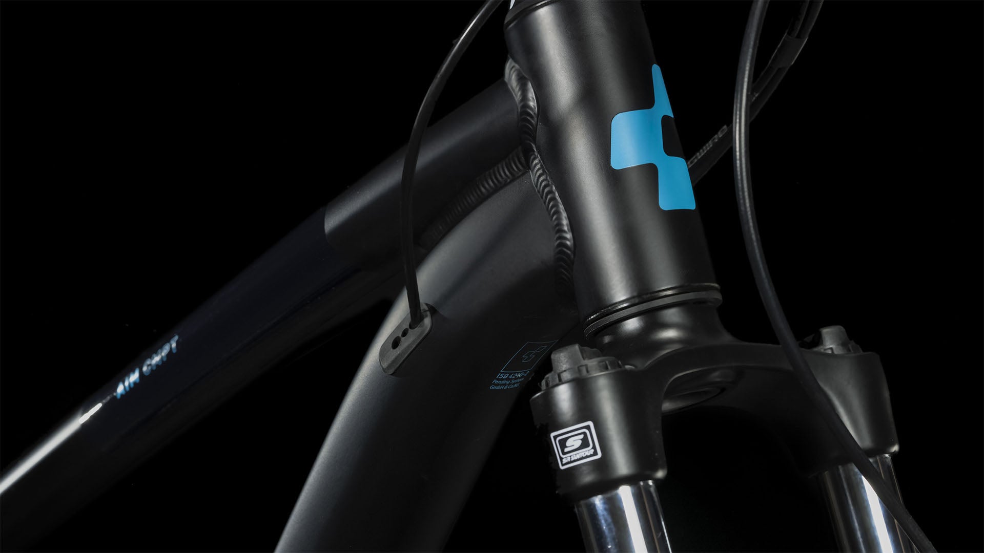 Cube Aim black´n´blue