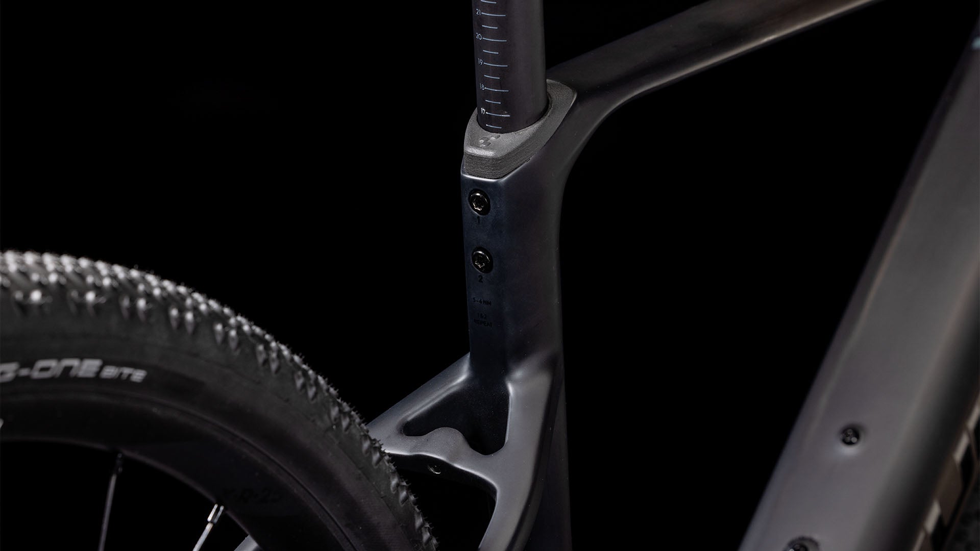 Cube Nuroad Hybrid C:62 SLX 400X carbon´n´glossy