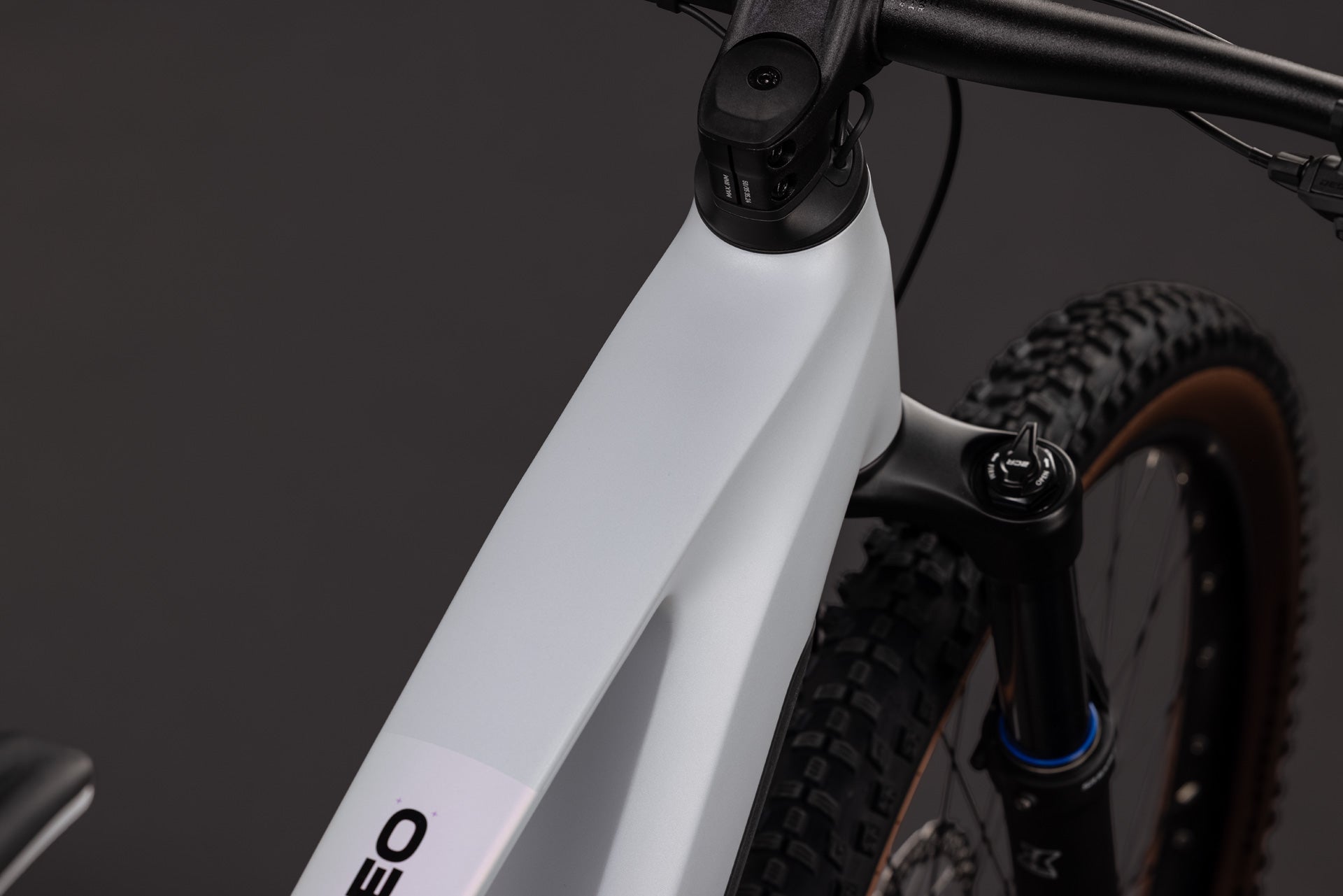 Cube Stereo Hybrid ONE22 Pro 800 foggrey´n´sparklerose