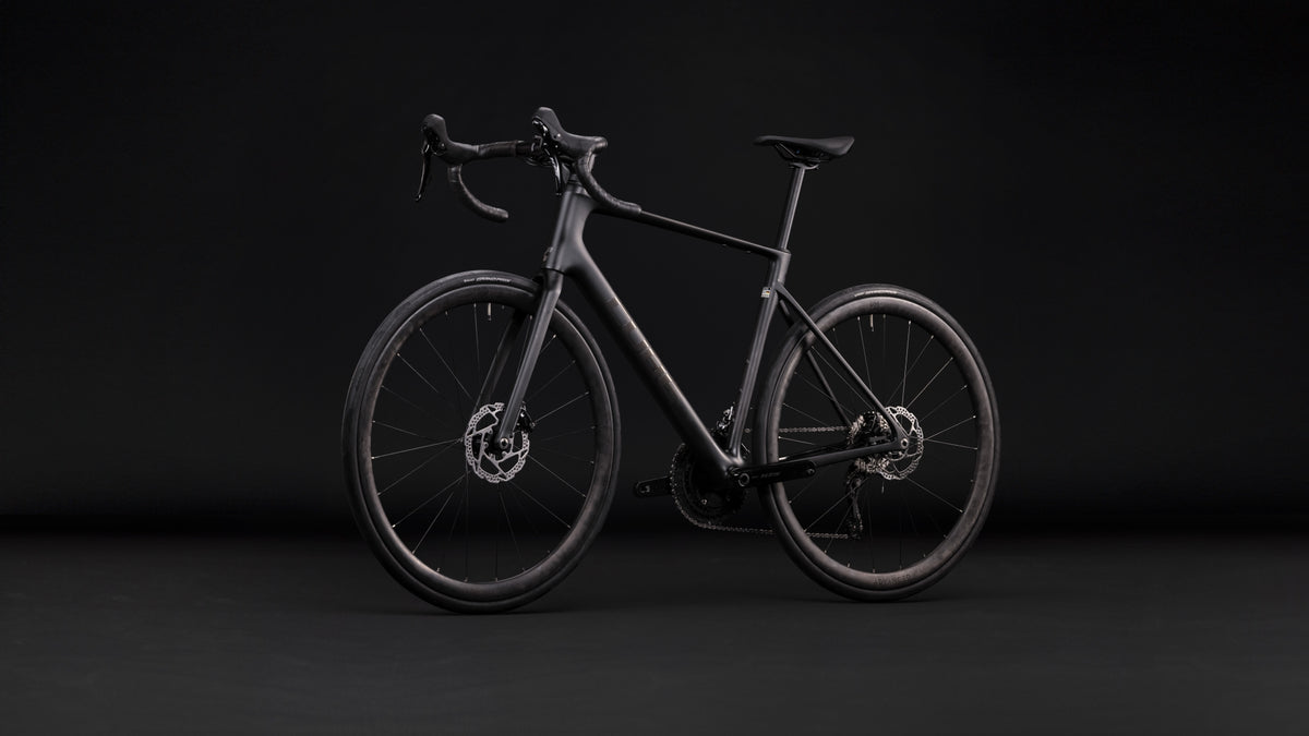 Cube Attain C:62 Race carbon´n´coalchrome