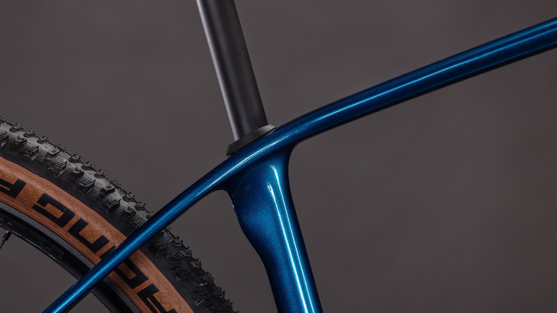Cube Reaction C:62 SLX electricblue´n´white